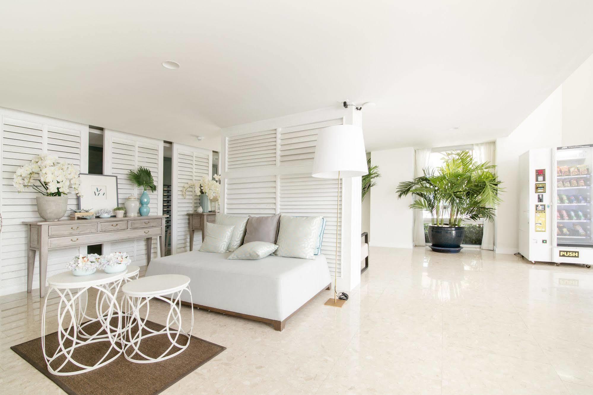 First Choice Suites By The Sea Sha Plus Extra Хуа Хин Екстериор снимка