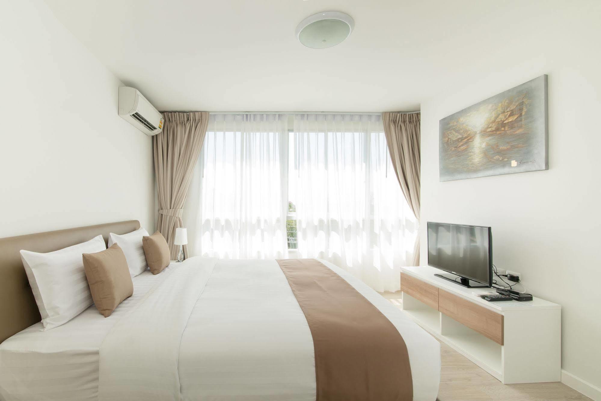First Choice Suites By The Sea Sha Plus Extra Хуа Хин Екстериор снимка