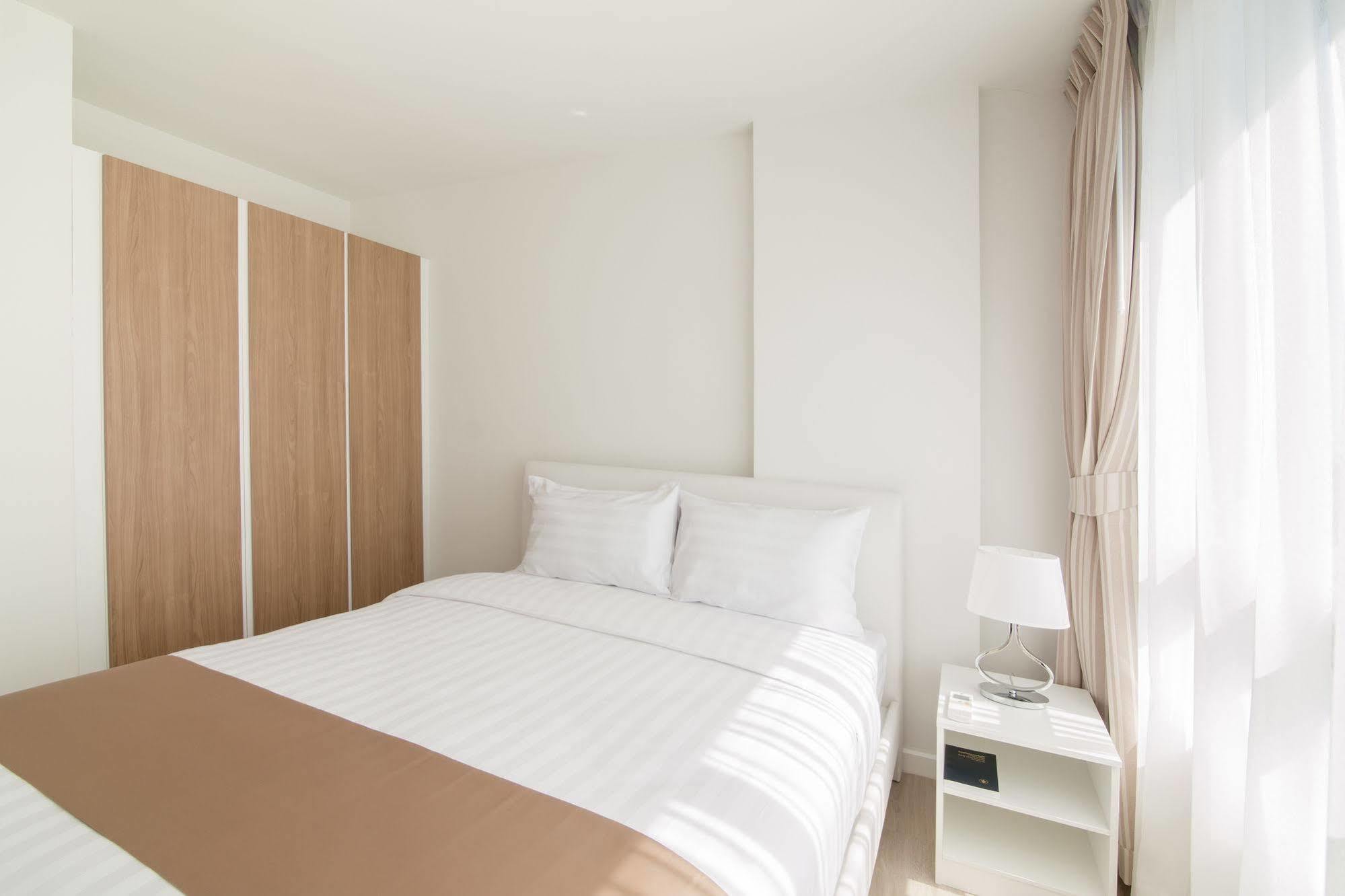 First Choice Suites By The Sea Sha Plus Extra Хуа Хин Екстериор снимка